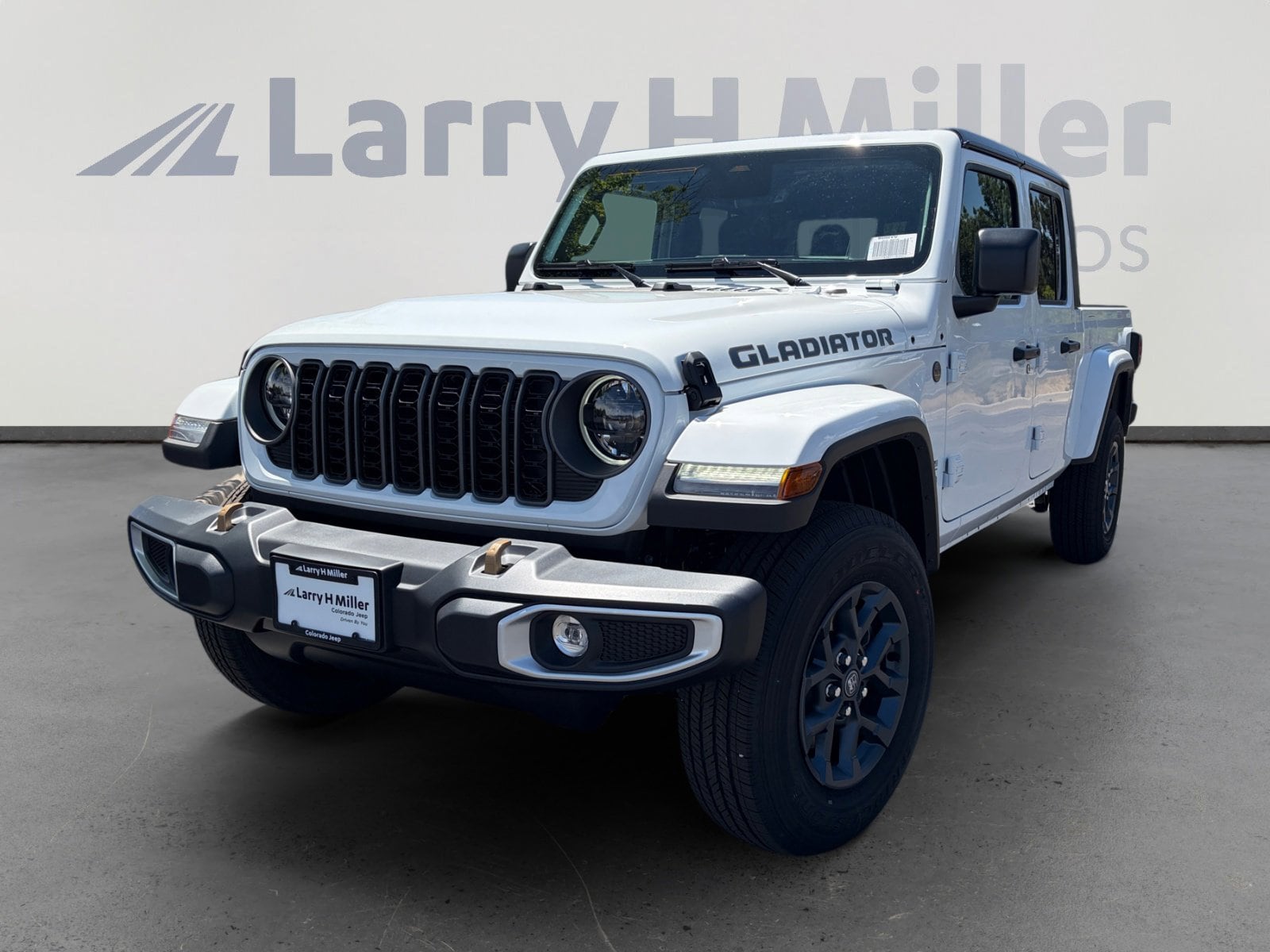 2026 Jeep Gladiator 85th Anniversary Edition Auto's photo