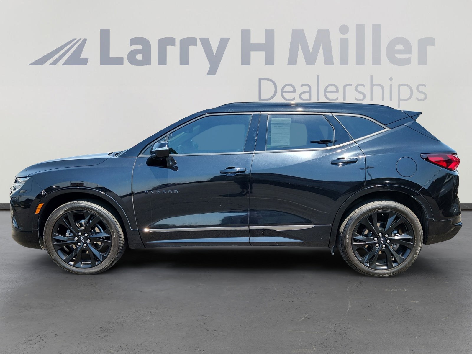 2022 Chevrolet Blazer RS photo 2
