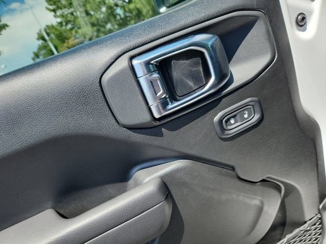 2025 Jeep Wrangler 4-Door Sport - Photo 21