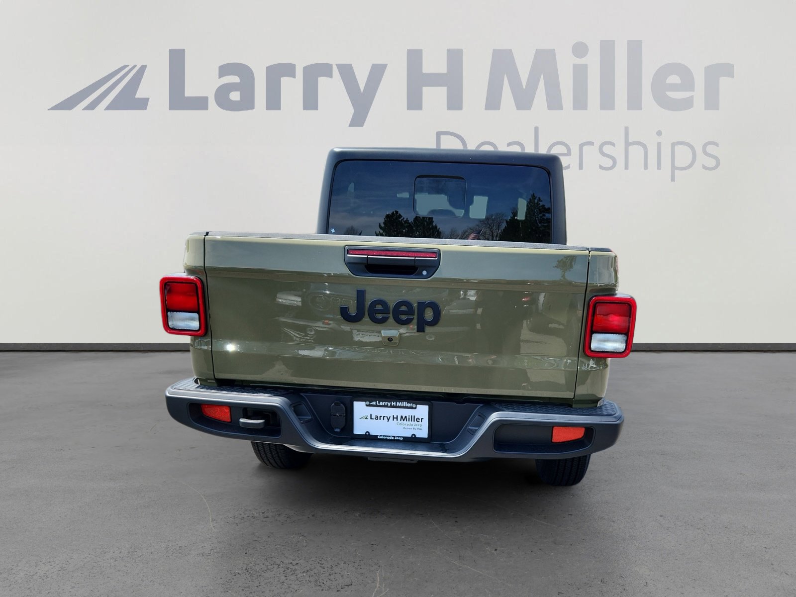 2025 Jeep Gladiator Sport S photo 4