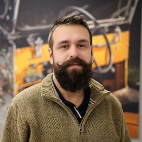 Staff member Erik Lukac from ID_5c5814003e11