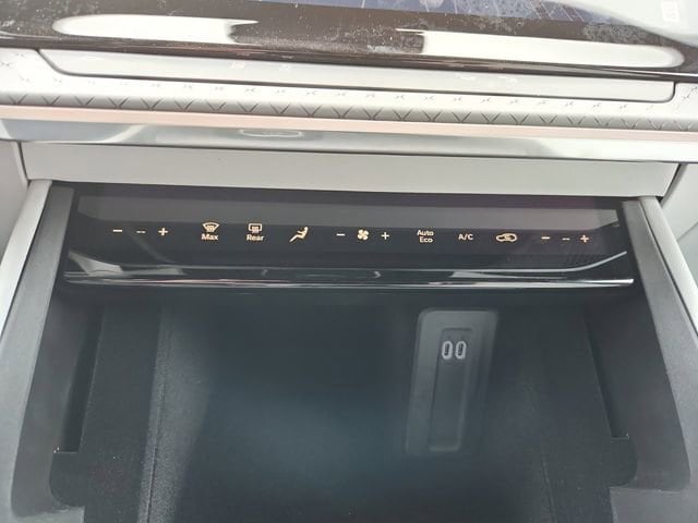 2025 Jeep Wagoneer S Limited - Photo 17