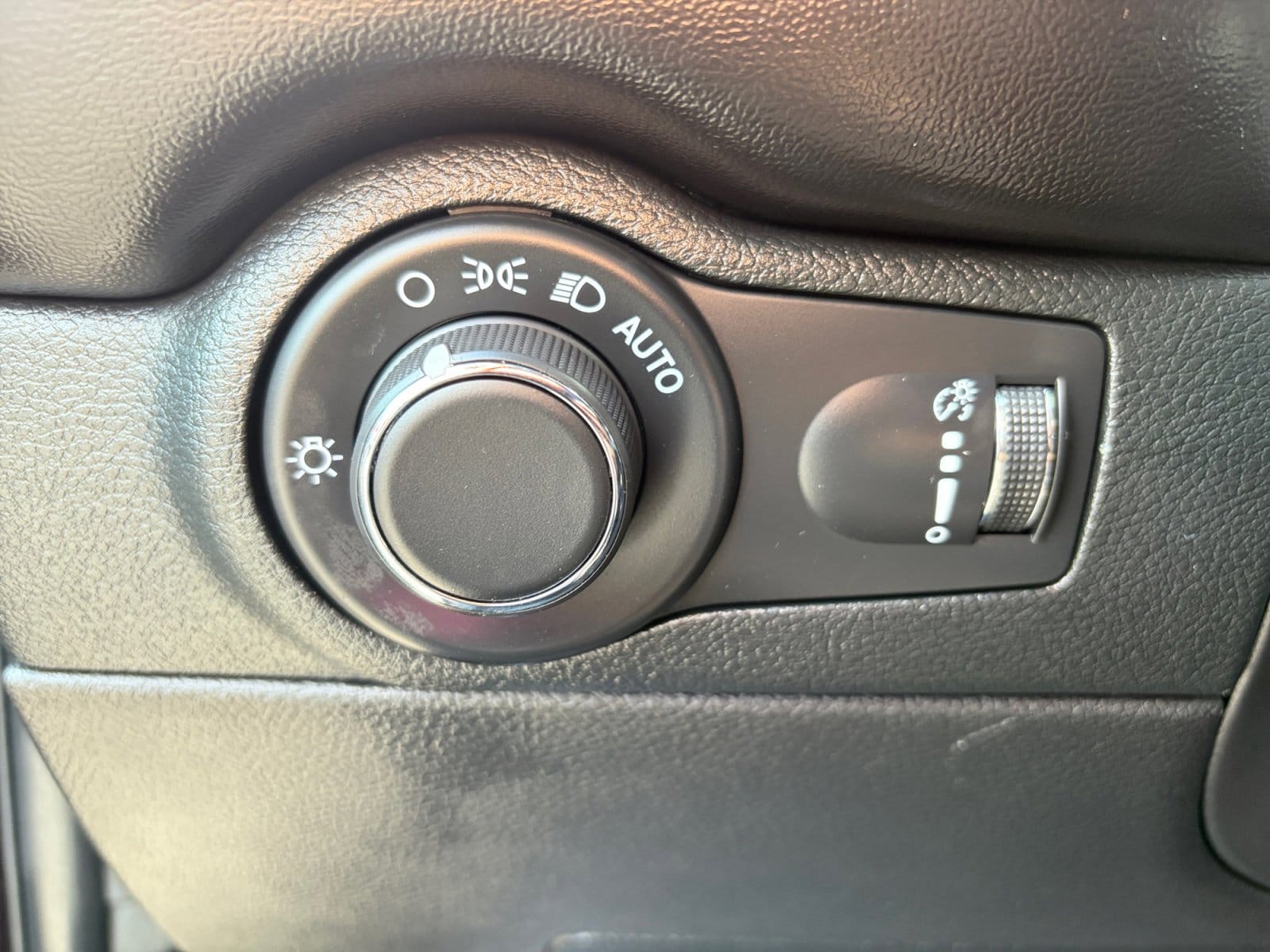 2024 Dodge Durango GT - Photo 12