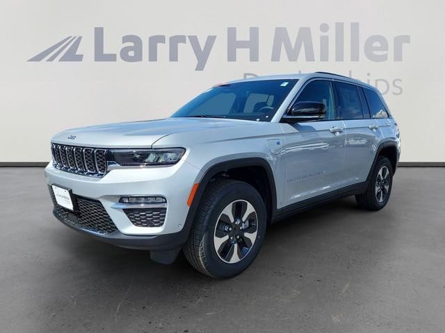 Jeep Grand Cherokee 4xe | Denver, CO | Larry H. Miller Colorado Jeep