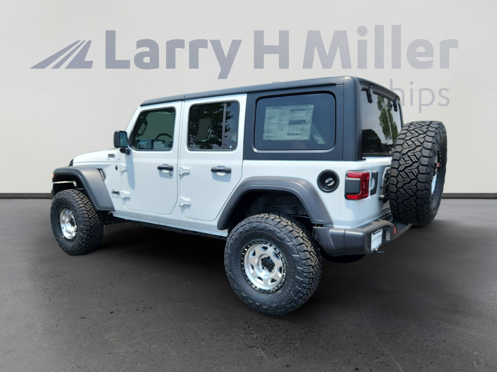 2025 Jeep Wrangler Sport S photo 3