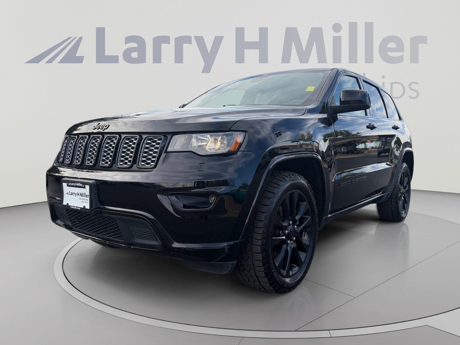 2018 Jeep Grand Cherokee Laredo 4x4 SUV