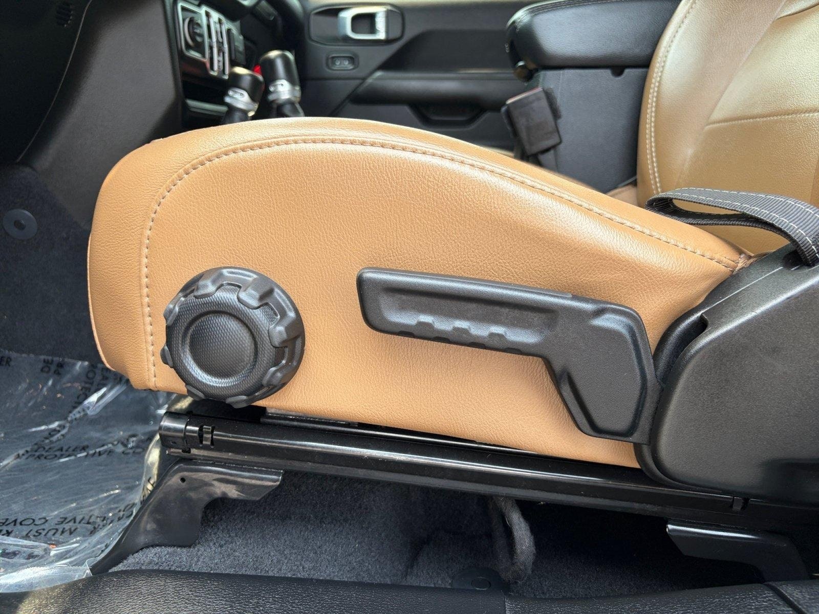 2021 Jeep Wrangler Unlimited Sahara 4XE - Photo 15