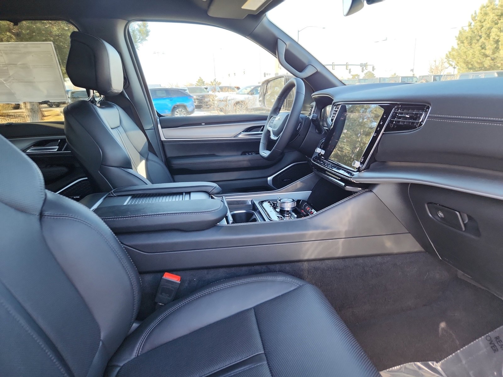 2025 Jeep Wagoneer Series II - Photo 24