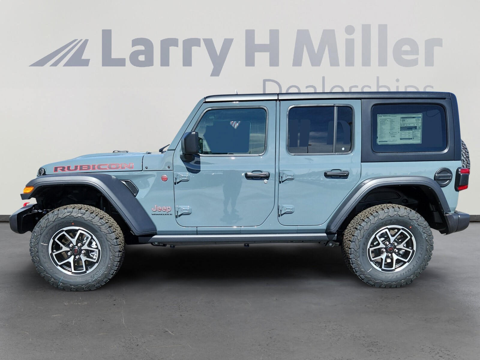2025 Jeep Wrangler Rubicon photo 2