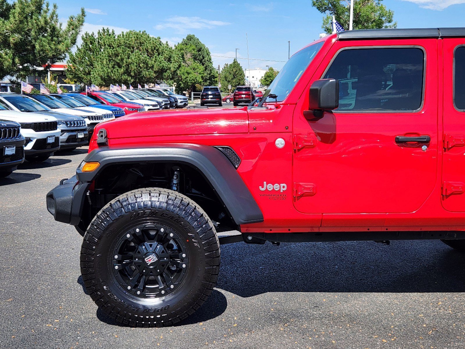 Used 2019 Jeep Wrangler Unlimited Sport S with VIN 1C4HJXDG2KW599337 for sale in Aurora, CO