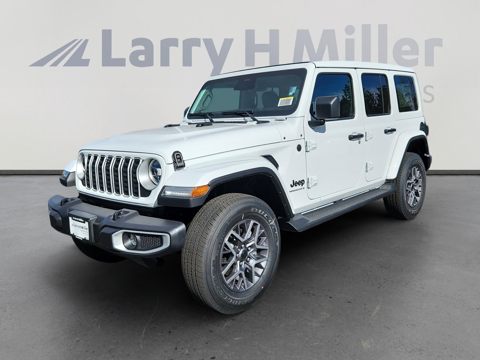 2026 Jeep Wrangler 4-Door Sahara's photo