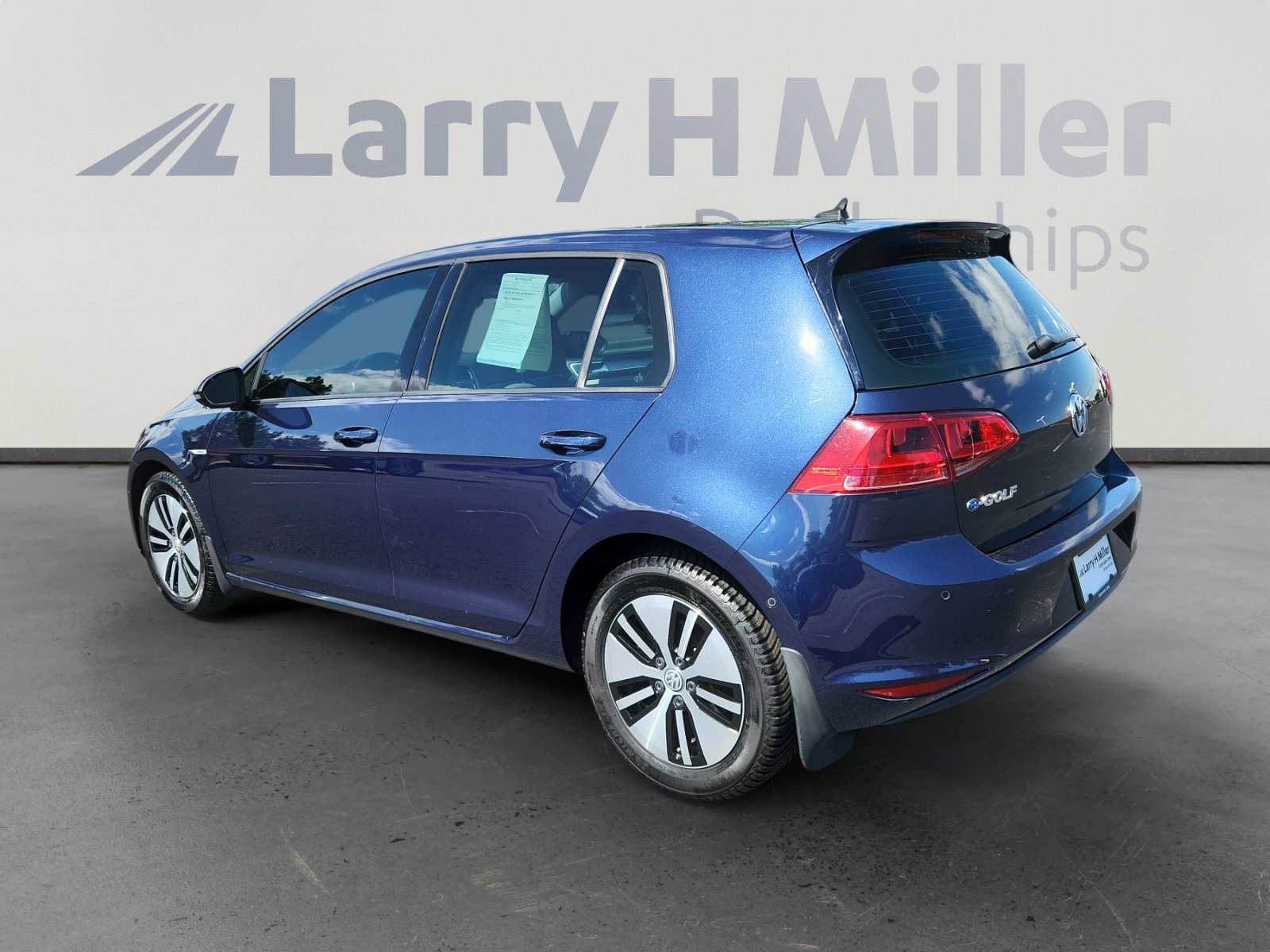 2016 Volkswagen e-Golf SEL Premium photo 3