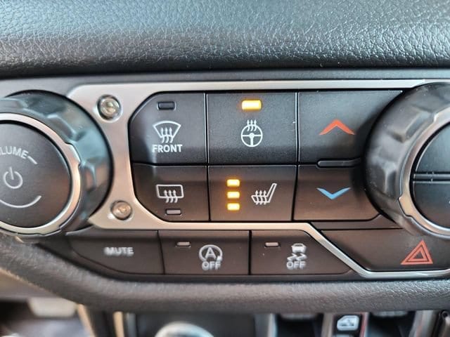 2025 Jeep Gladiator Willys - Photo 33