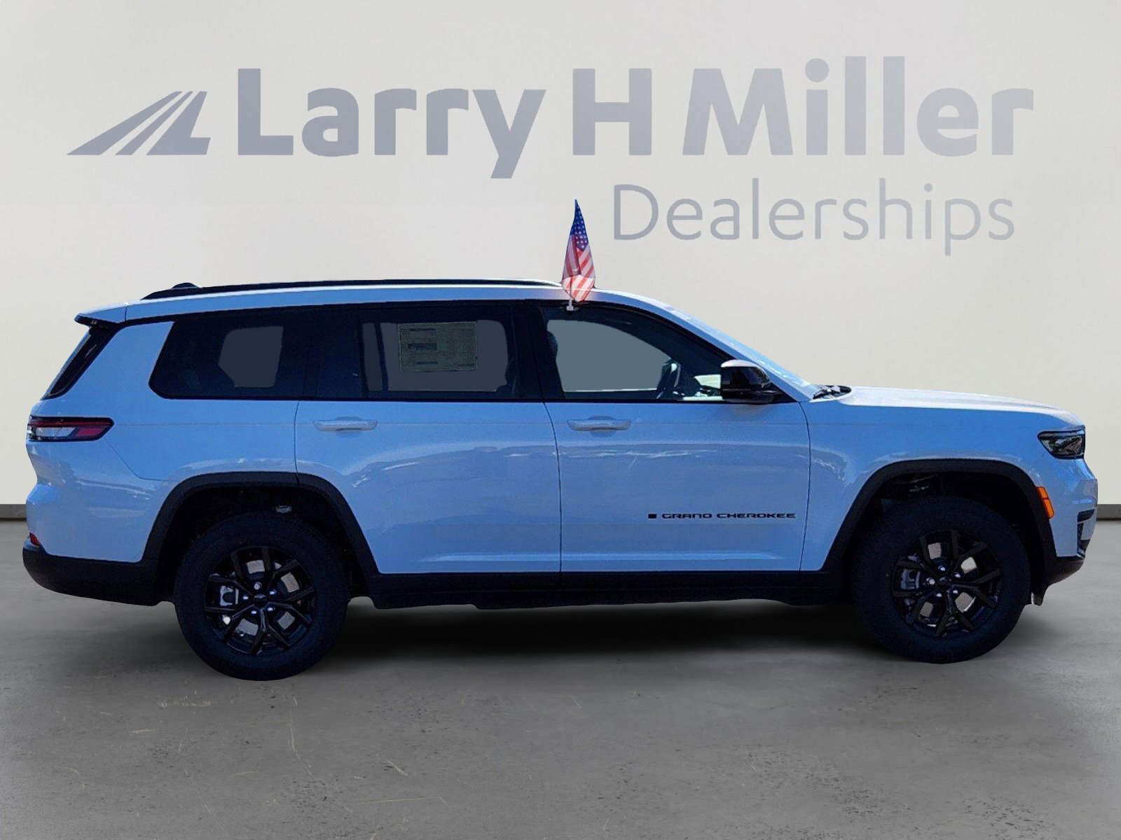 2025 Jeep Grand Cherokee Altitude X photo 4