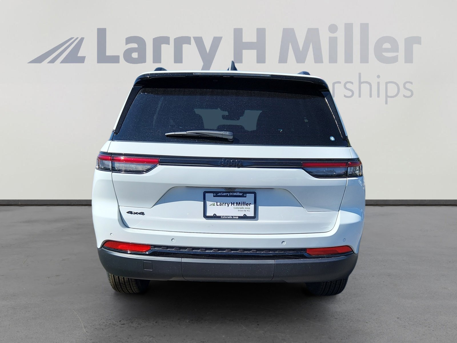 2025 Jeep Grand Cherokee Altitude X photo 4