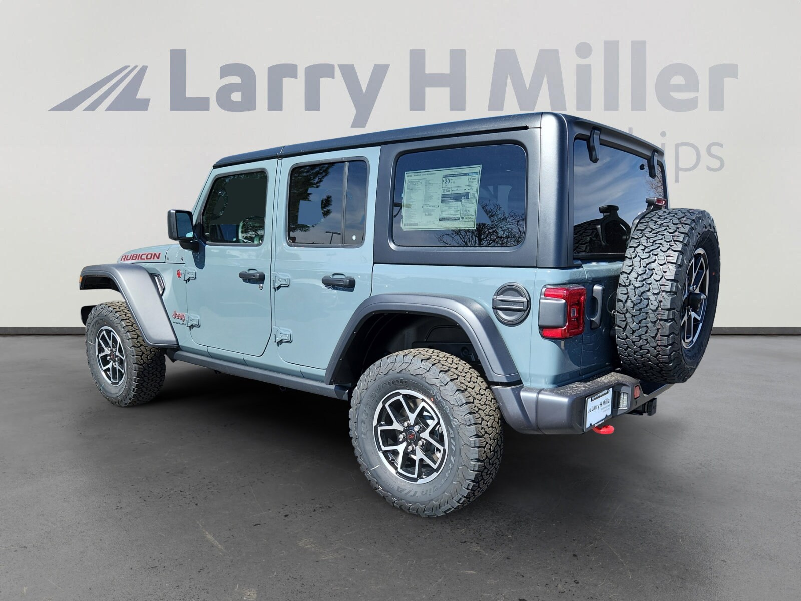 2025 Jeep Wrangler Rubicon photo 3