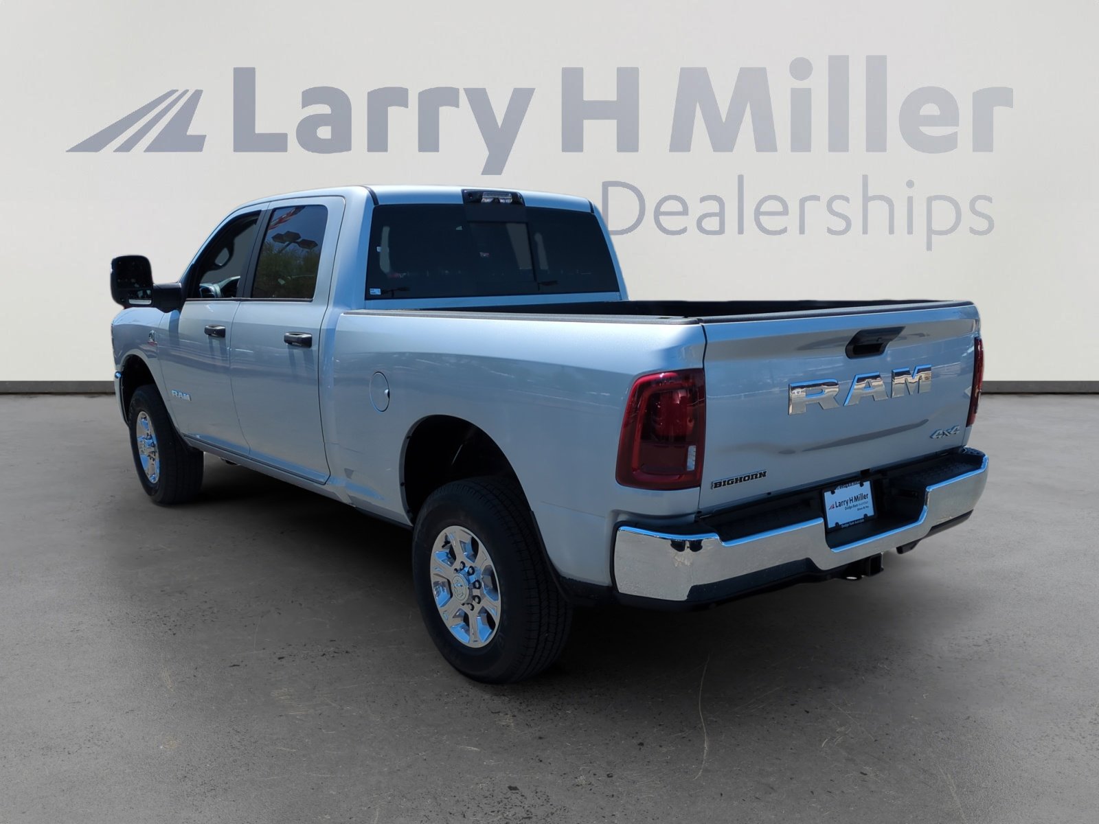 2025 Ram 2500 Big Horn photo 3