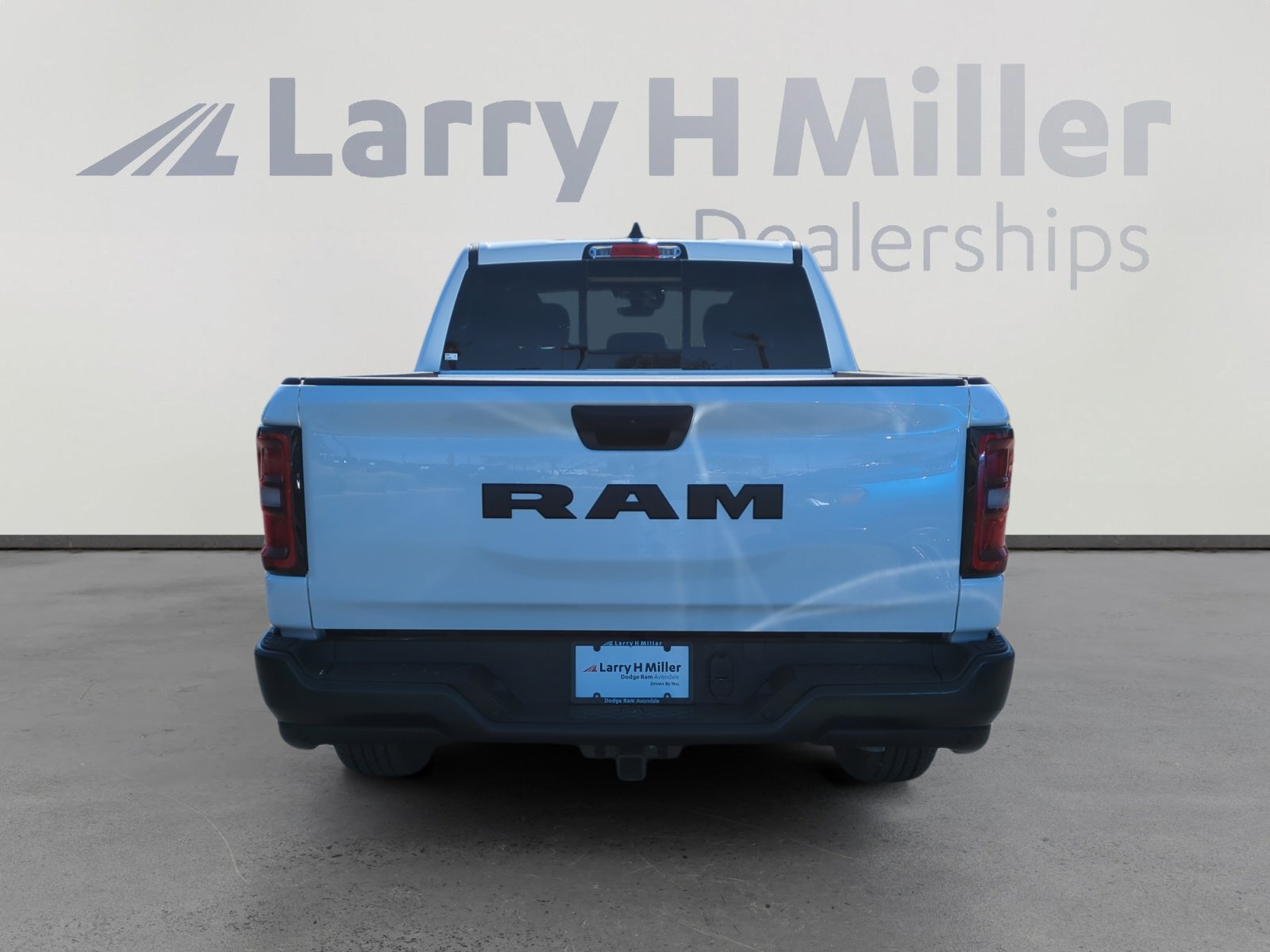 2025 Ram 1500 Tradesman photo 4