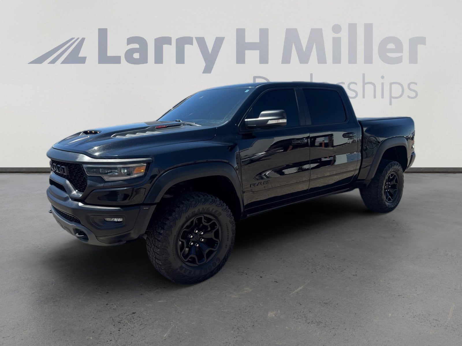 2022 RAM 1500 TRX 4x4 Crew Cab 5'7's photo