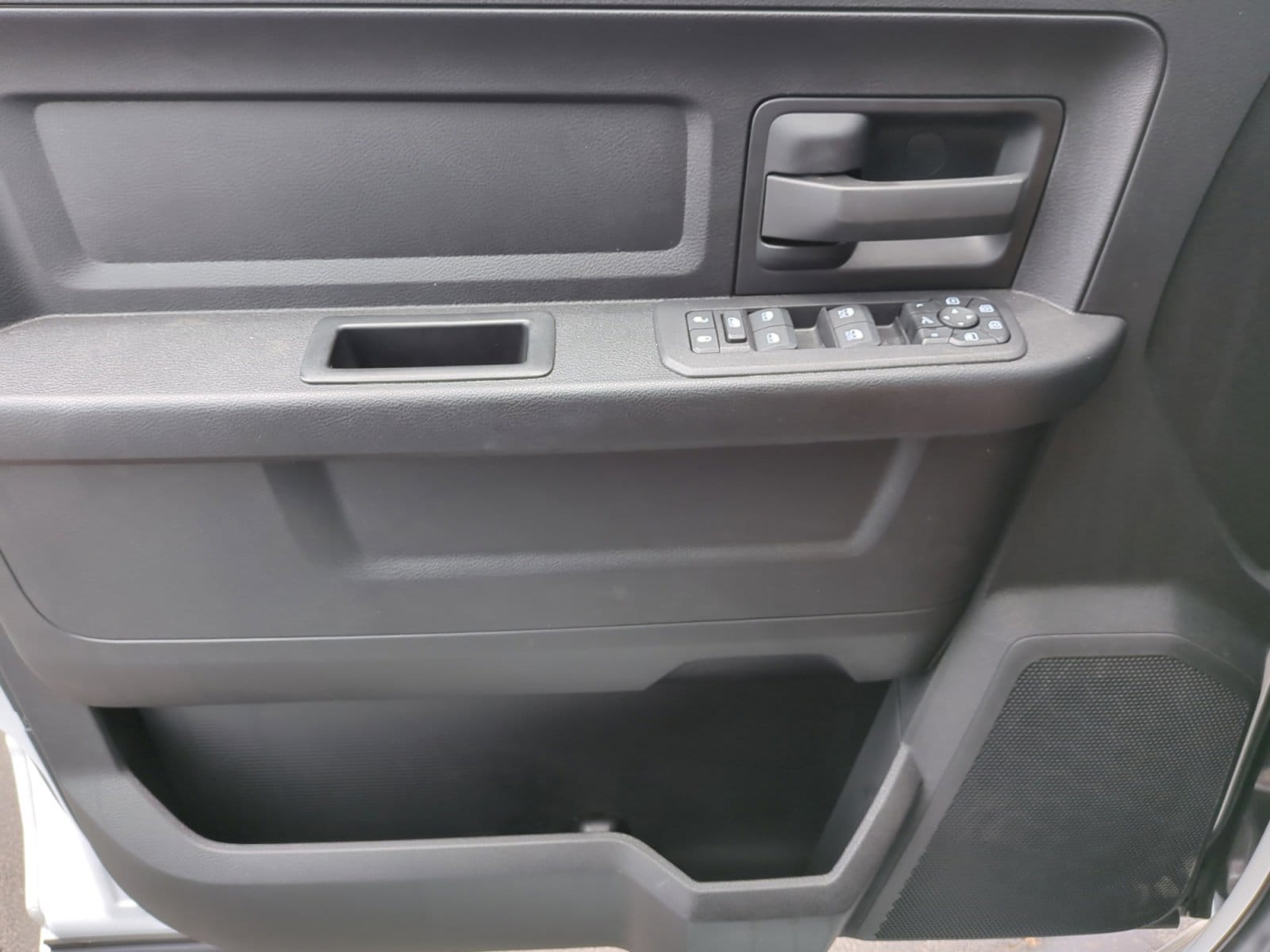 2025 RAM 2500 Tradesman - Photo 14