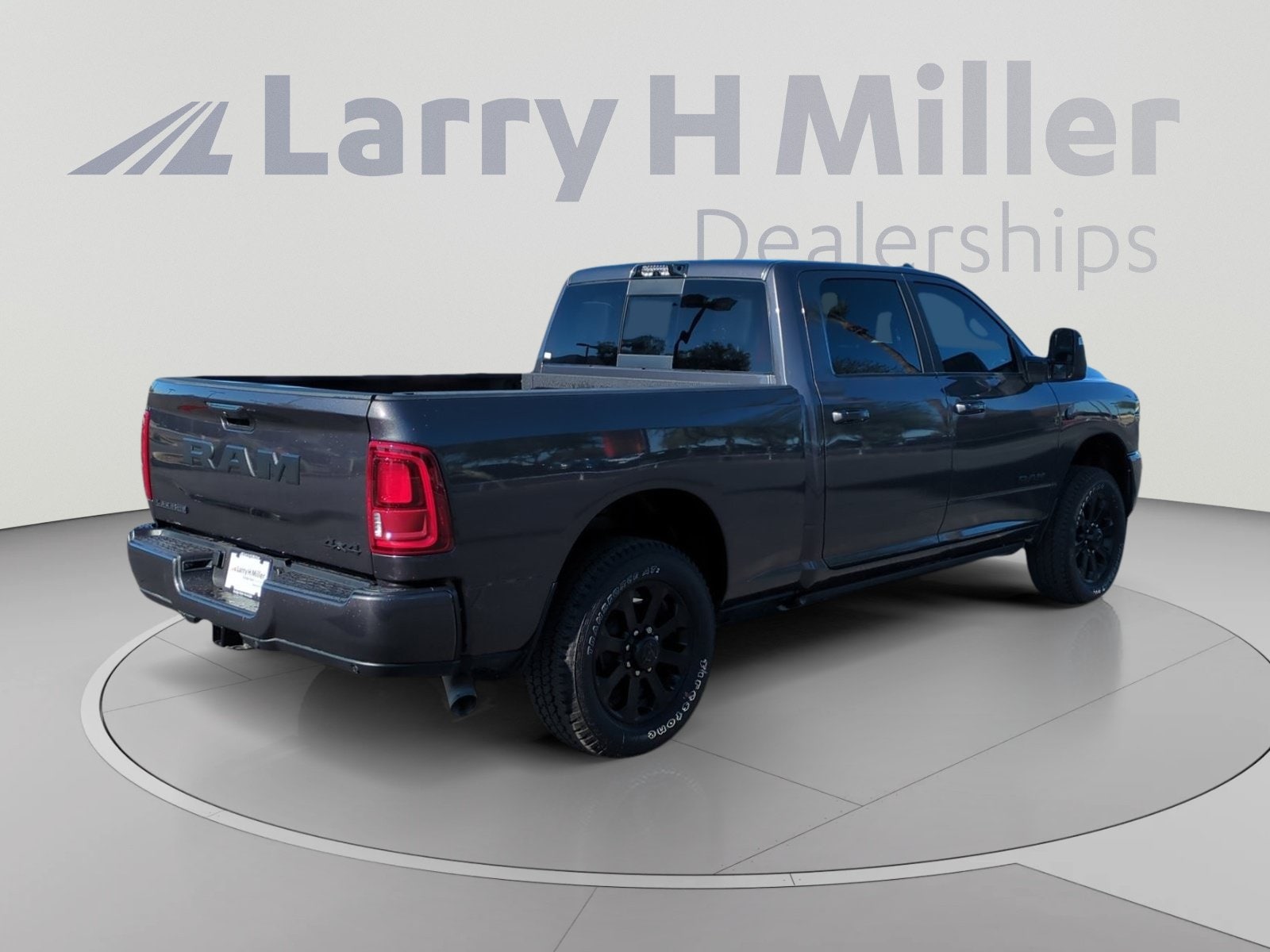 2026 RAM 2500 Laramie - Photo 5