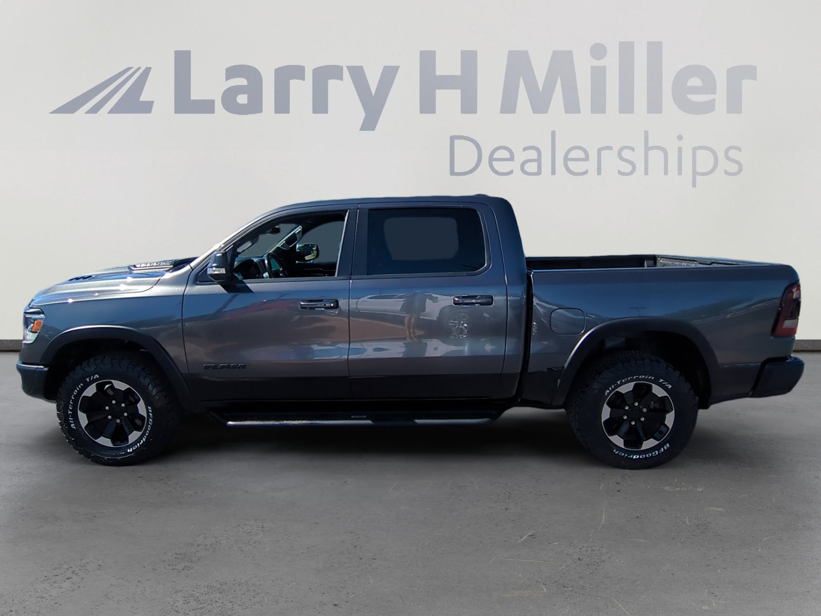 2020 Ram 1500 Rebel photo 2