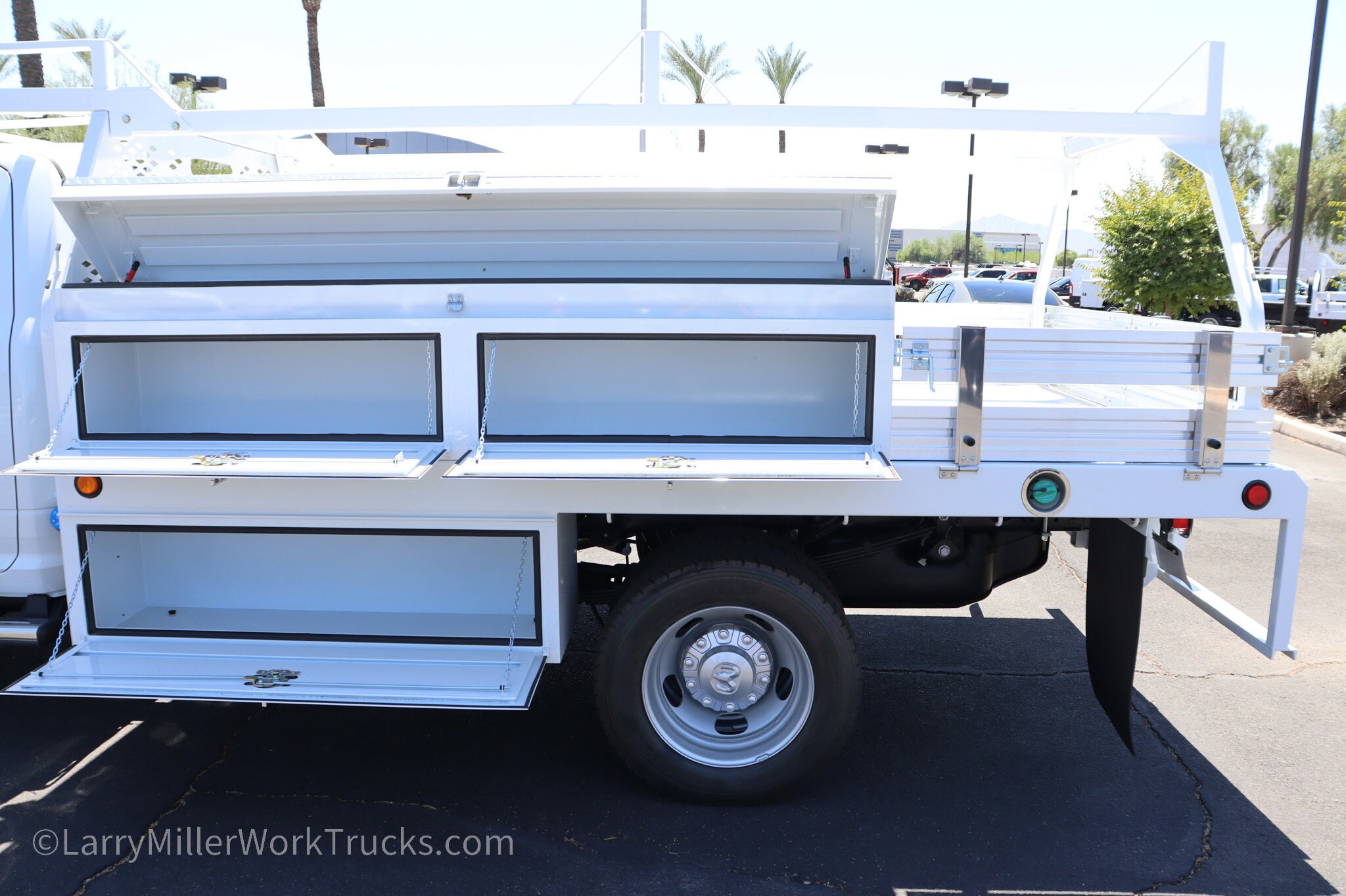 2026 Ram 4500 Tradesman photo 4