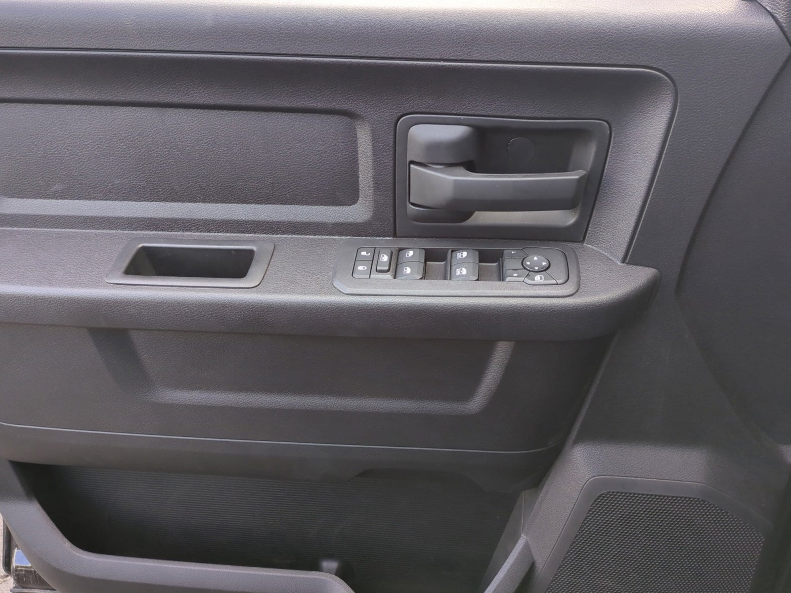 2025 RAM 2500 Tradesman - Photo 14