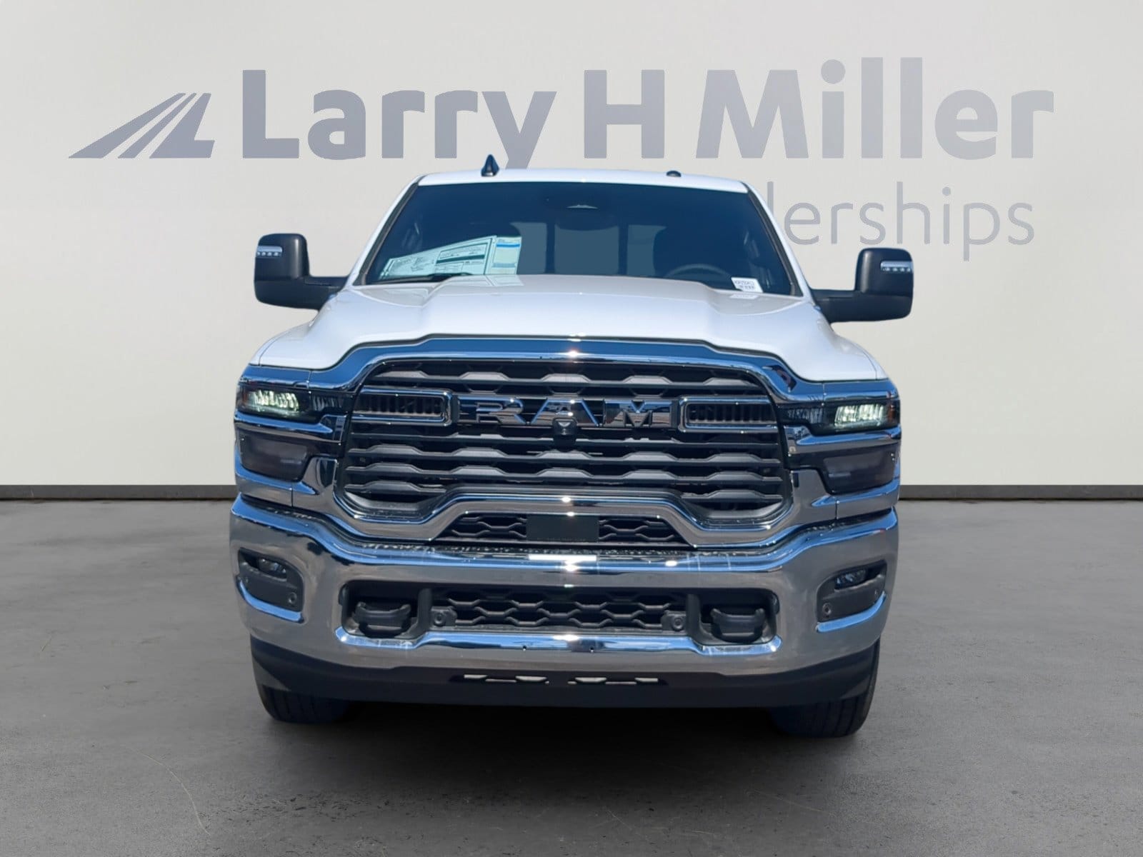 2025 RAM 2500 Tradesman - Photo 8