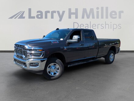 2025 Ram 2500 TRADESMAN CREW CAB 4X4 8' BOX Pickup