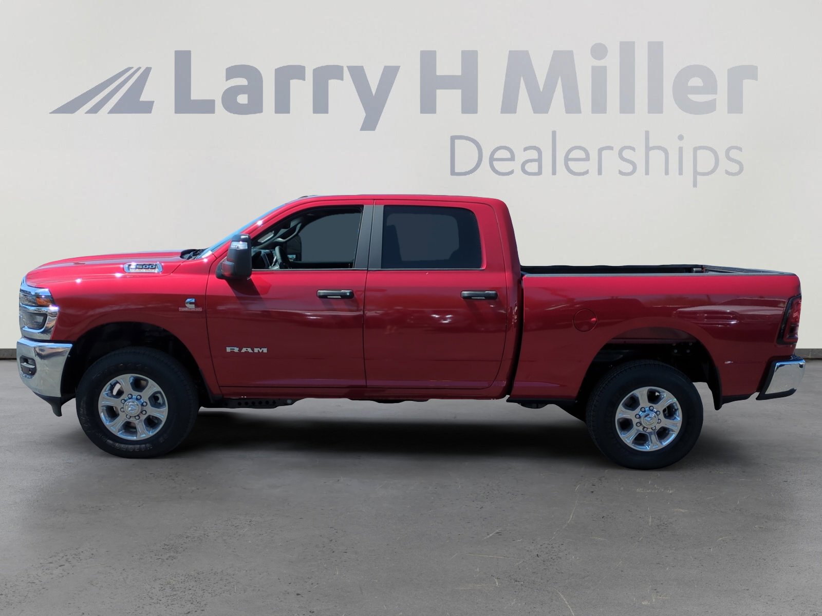 2025 Ram 2500 Big Horn photo 2