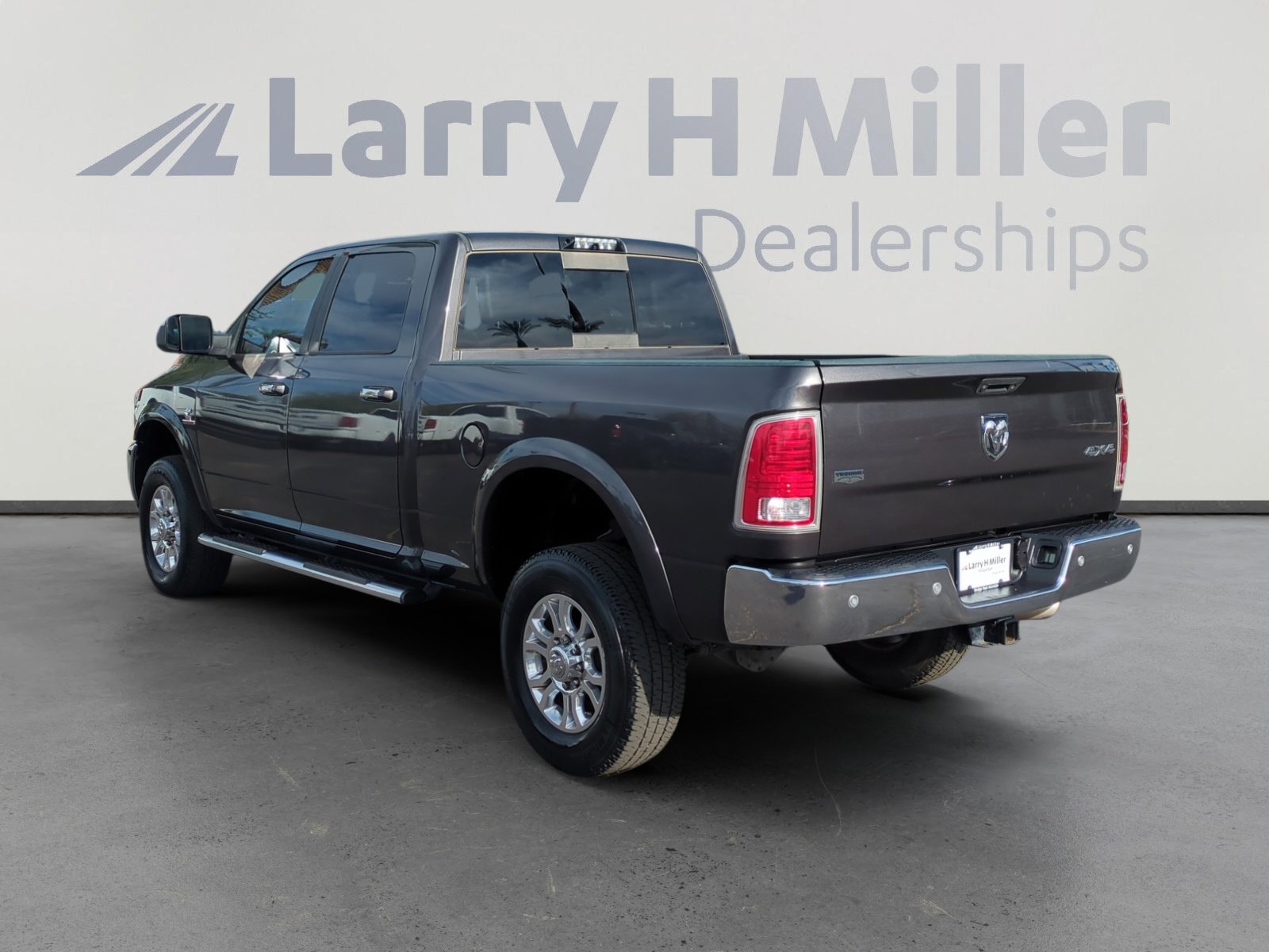 2017 Ram 2500 Laramie photo 3