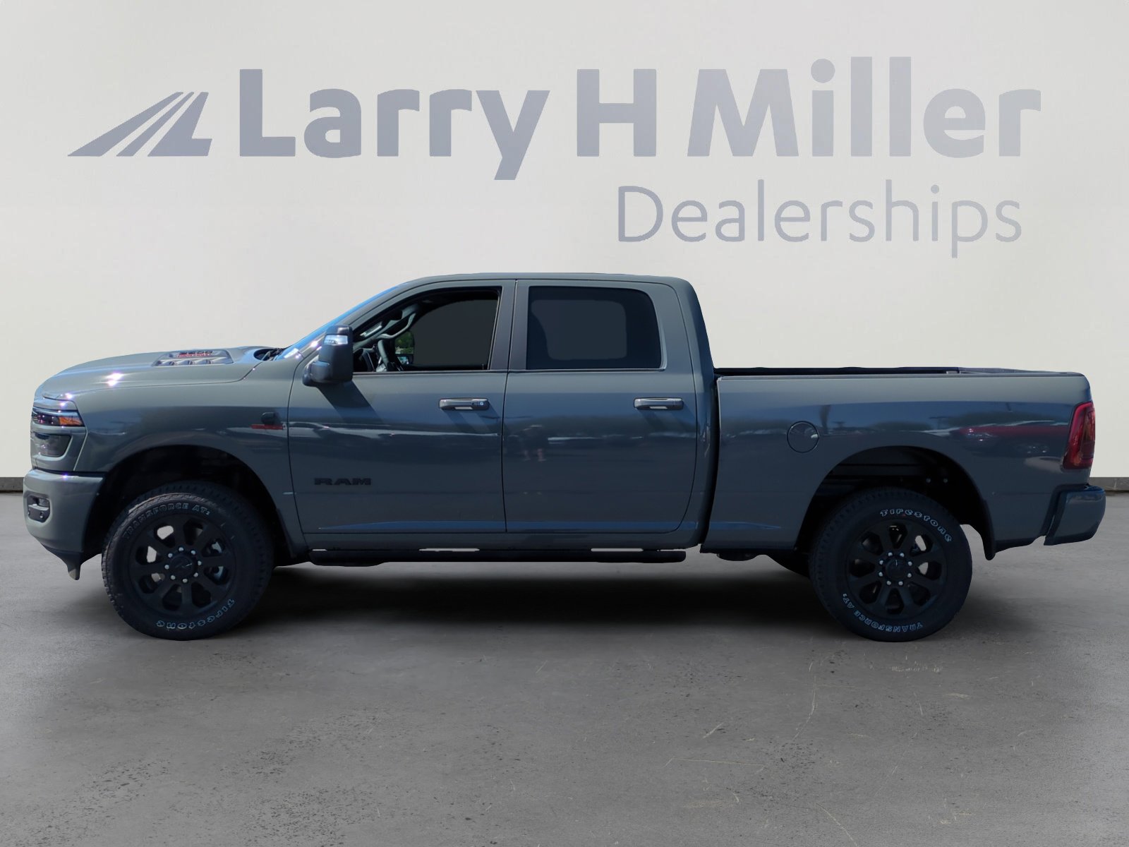 2026 Ram 2500 Laramie photo 2