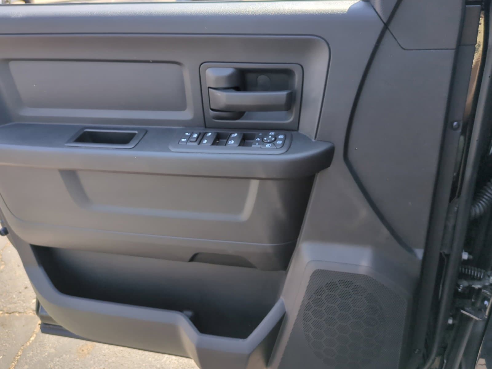 2025 RAM 2500 Tradesman - Photo 14