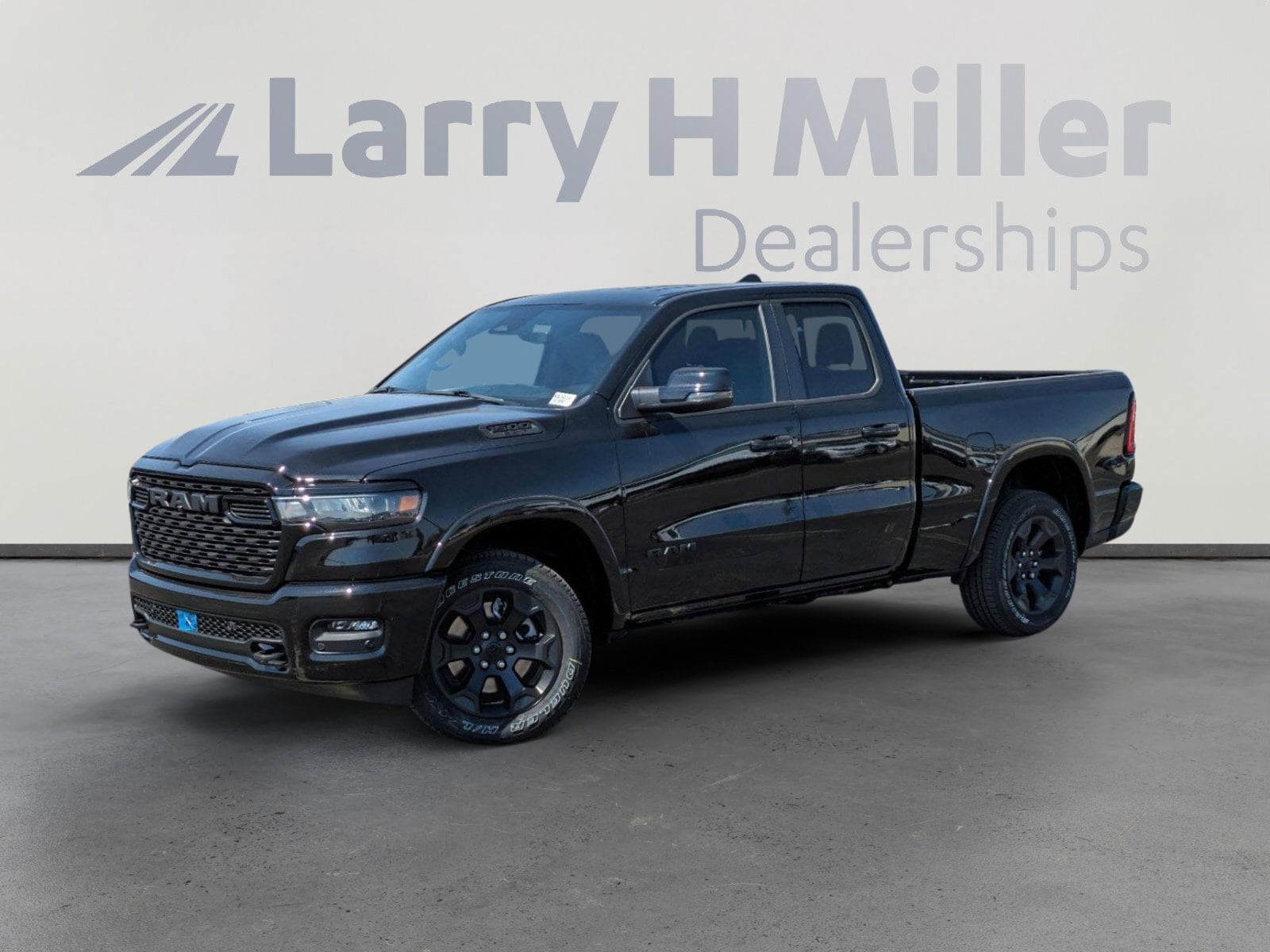 2025 Ram 1500 BIG HORN QUAD CAB 4X4 6'4 BOX