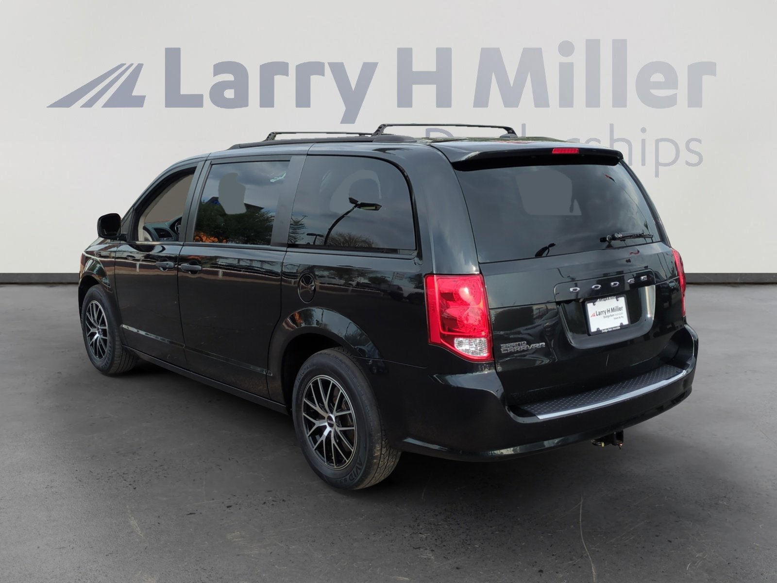 2019 Dodge Grand Caravan SE photo 3