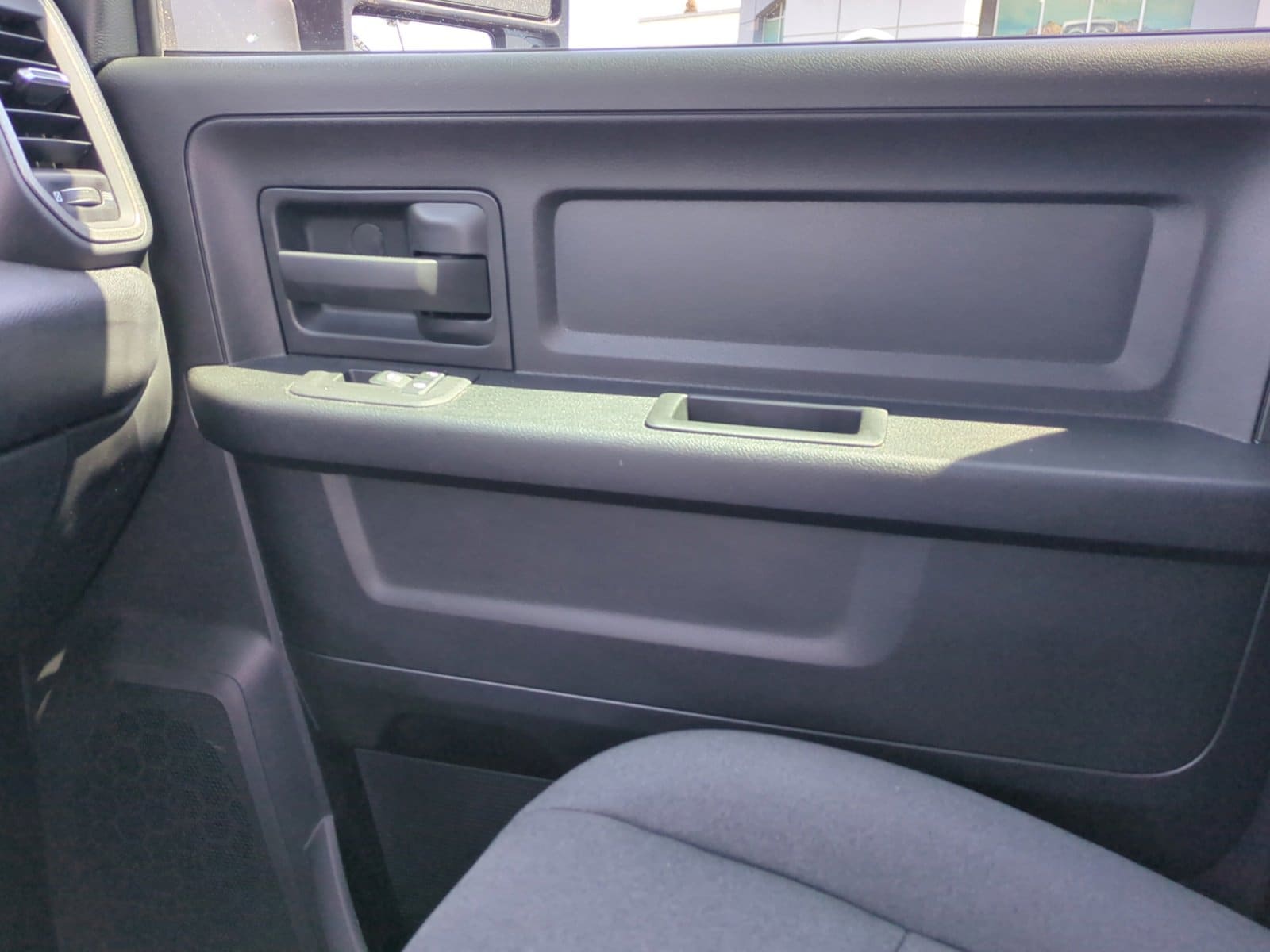 2025 RAM 2500 Tradesman - Photo 17