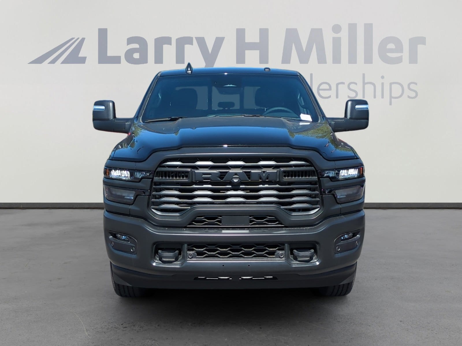 2025 RAM 2500 Tradesman - Photo 8