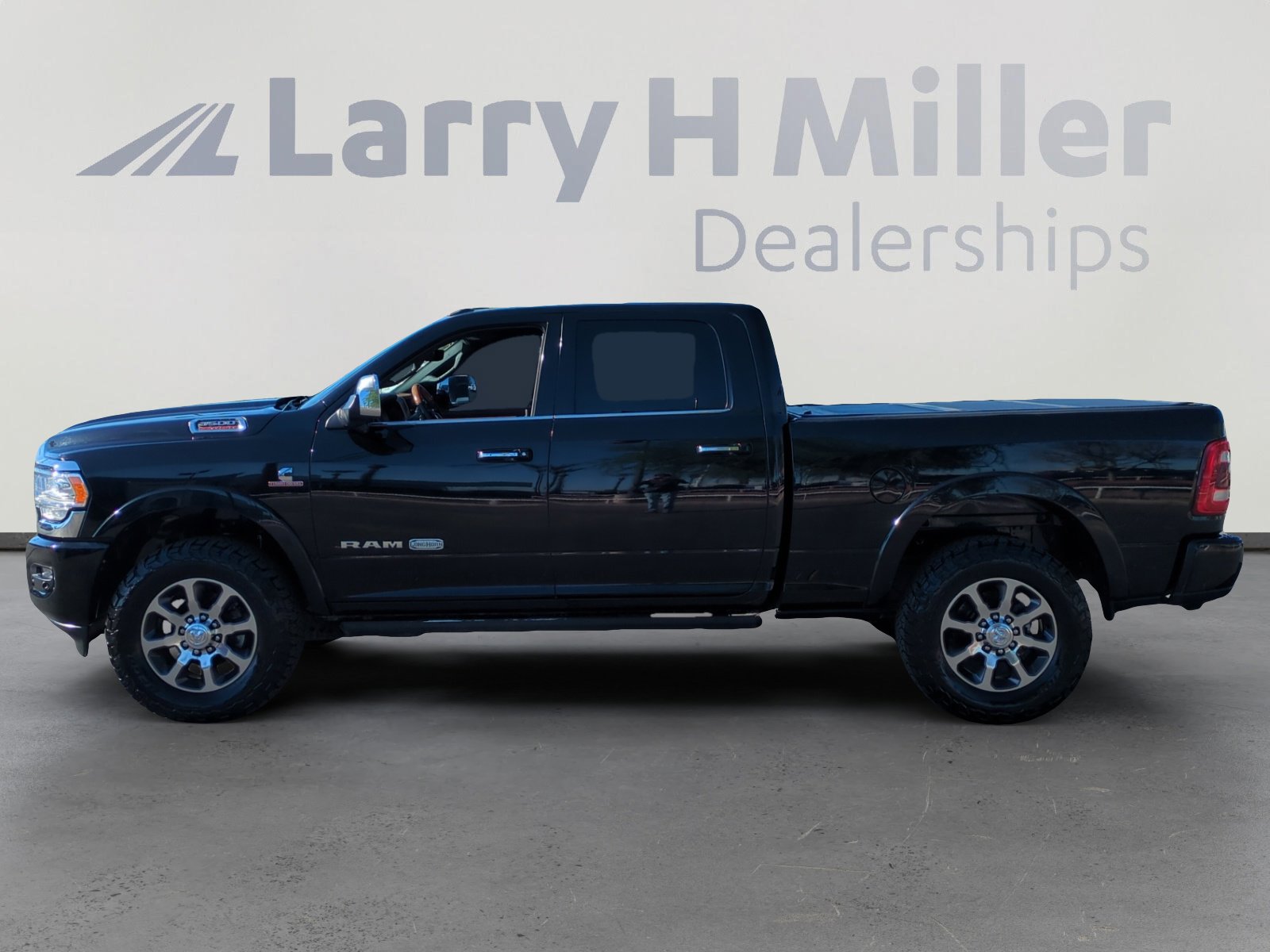 2019 Ram 3500 Longhorn photo 2