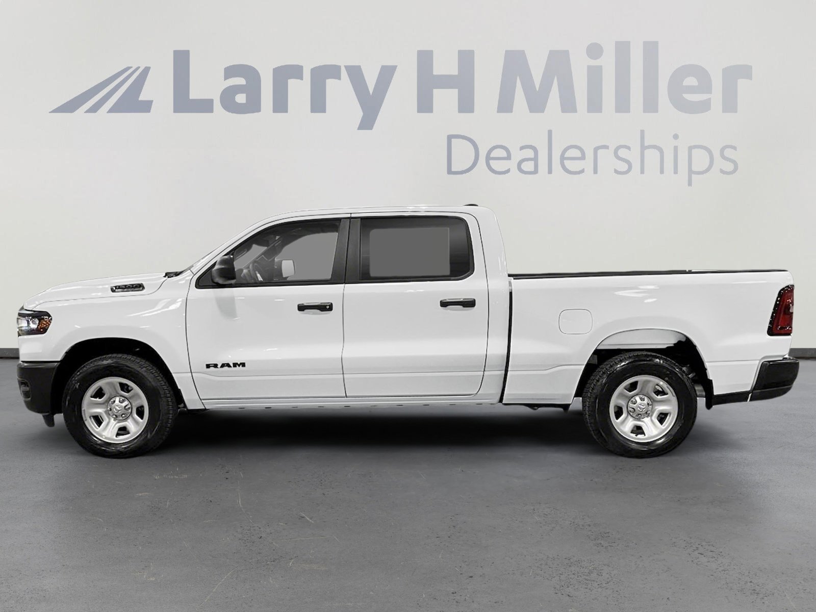 2025 Ram 1500 Limited photo 2