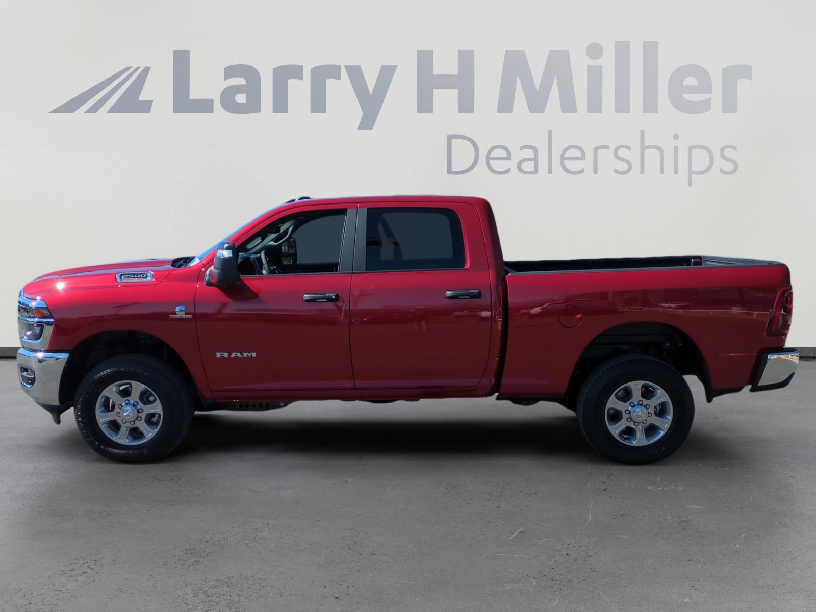 2025 Ram 2500 Big Horn photo 2