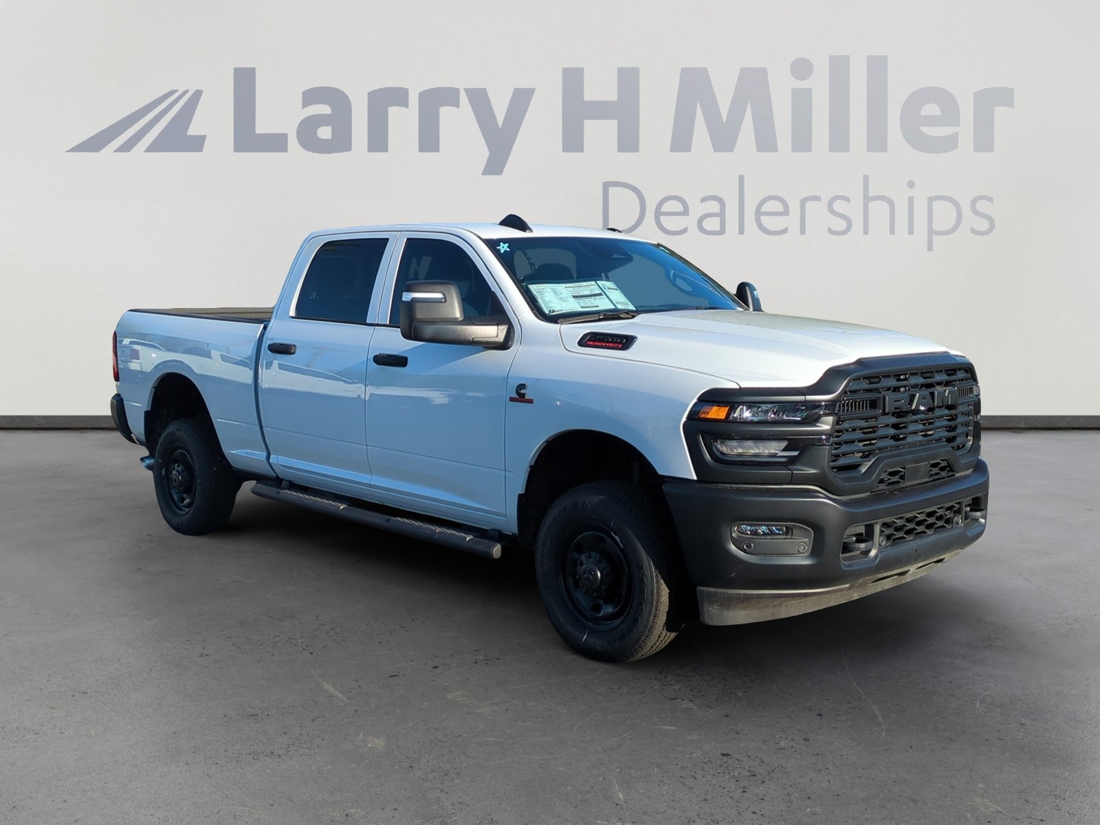2025 RAM 2500 Tradesman - Photo 7