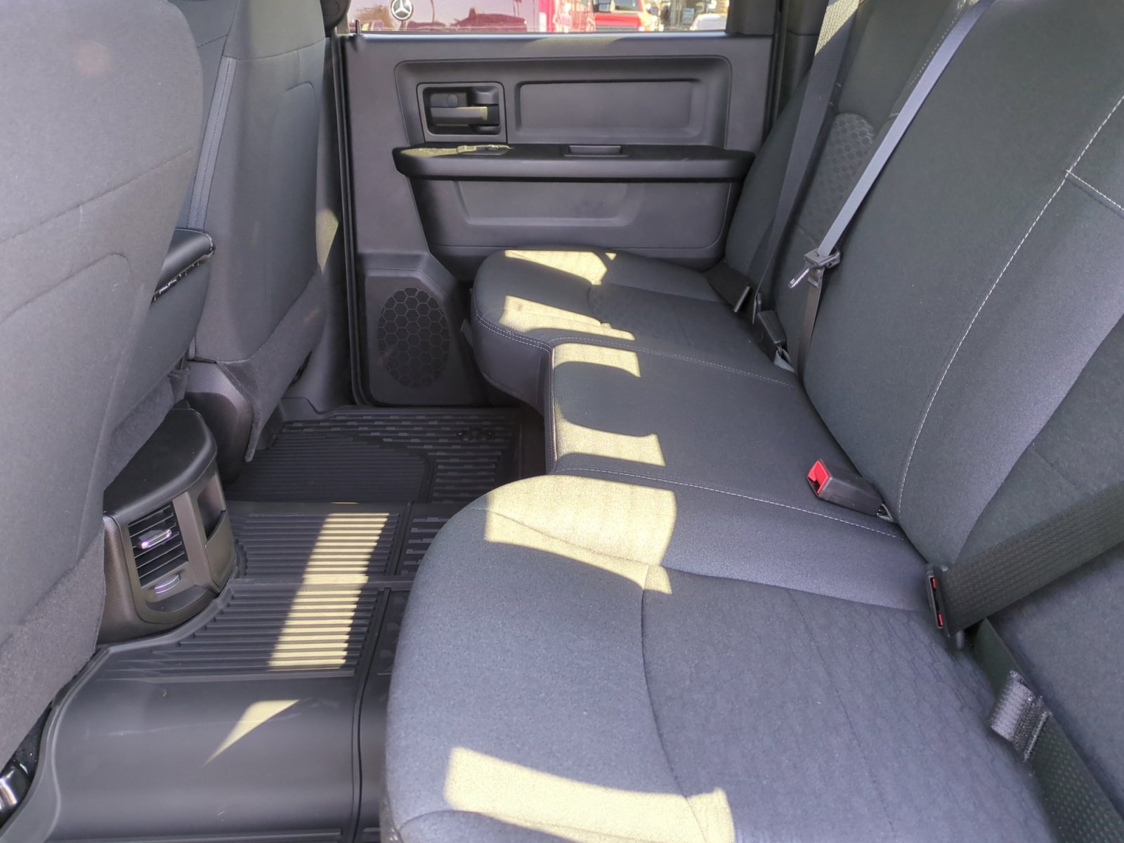 2025 RAM 2500 Tradesman - Photo 18