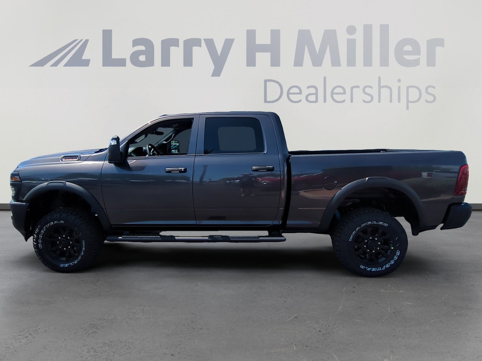 2026 Ram 2500 Tradesman photo 2