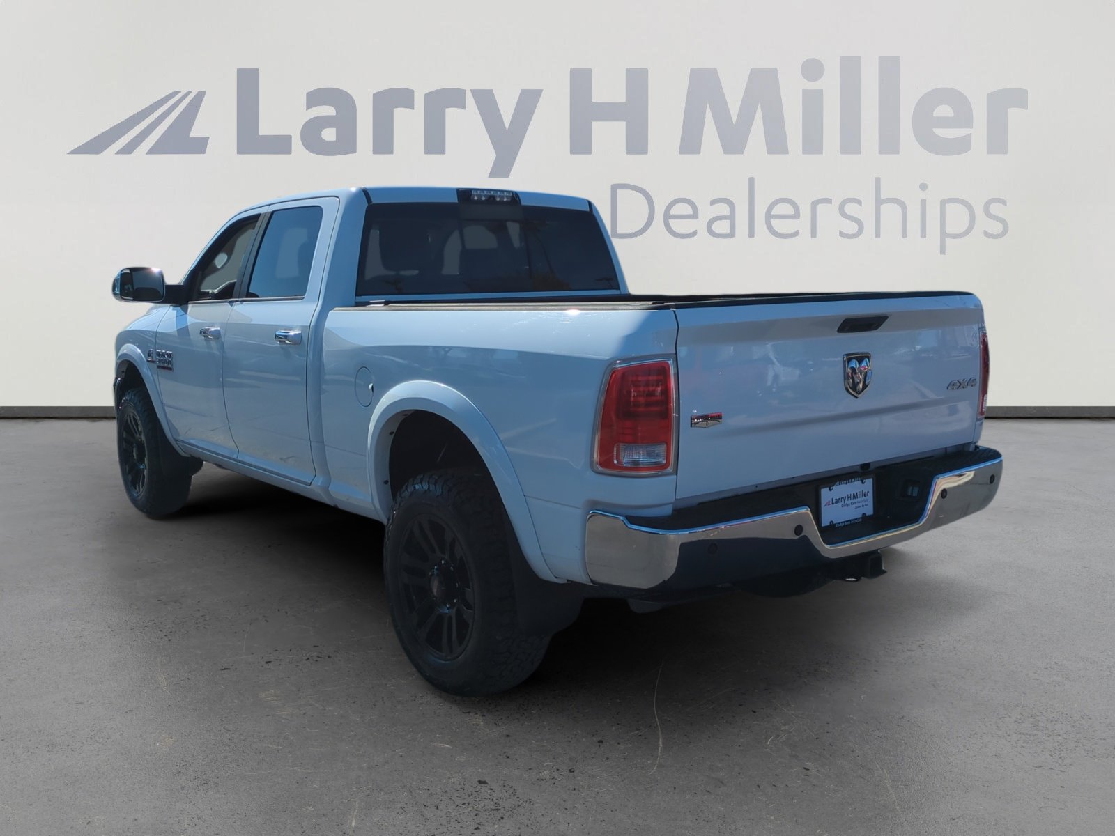 2014 Ram 3500 Laramie photo 3