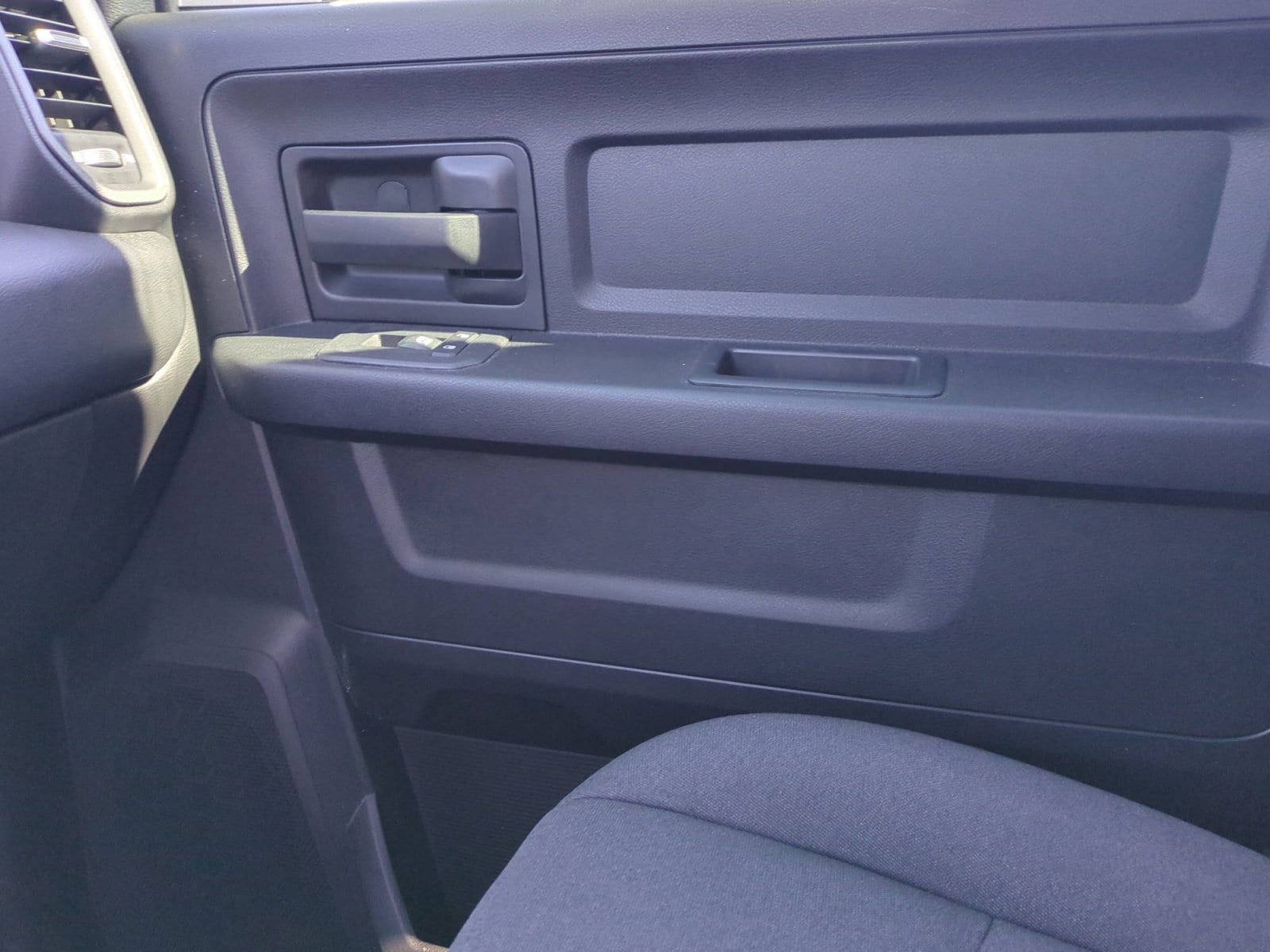 2025 RAM 2500 Tradesman - Photo 17