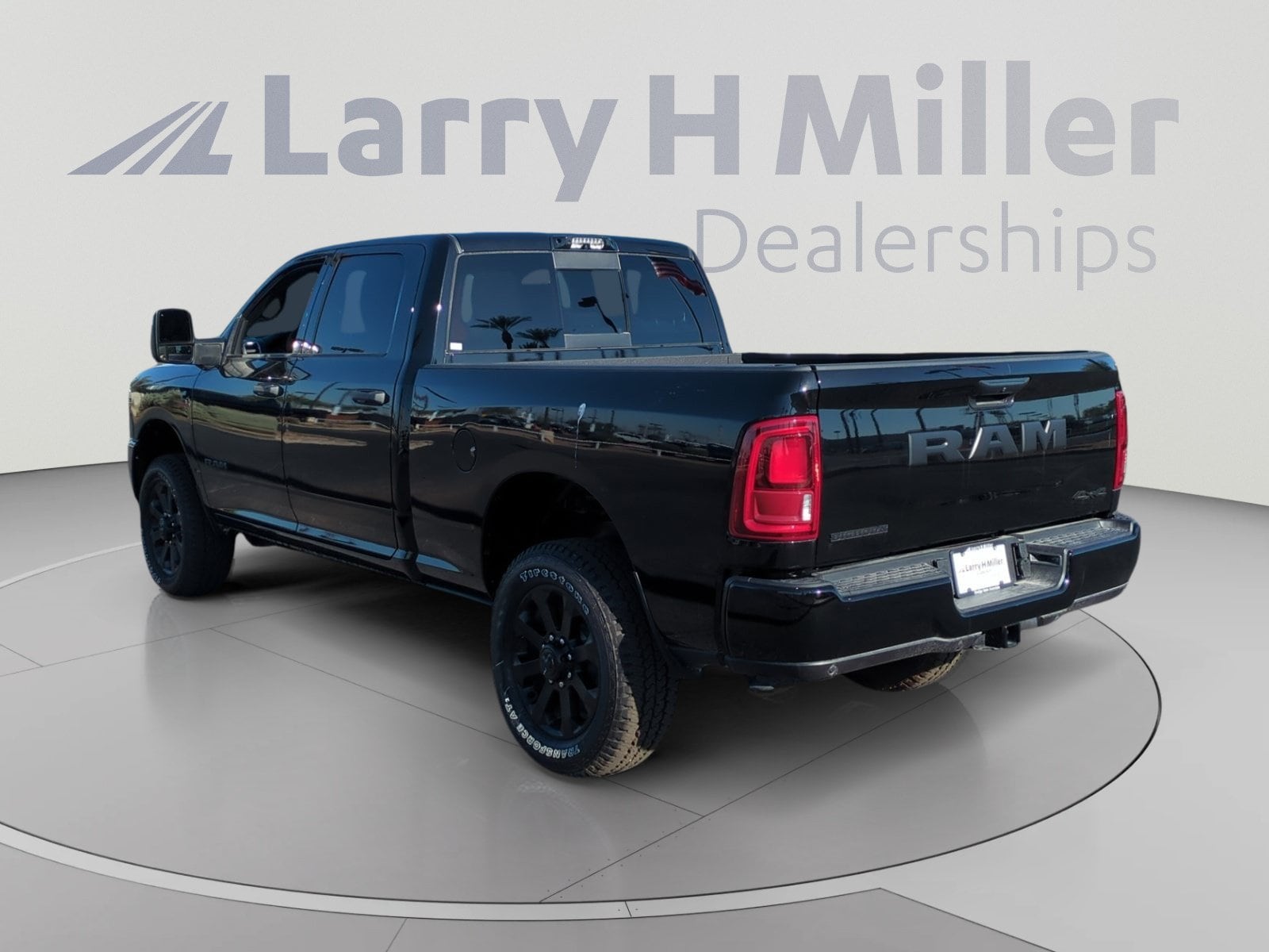 2026 RAM 2500 Big Horn - Photo 3