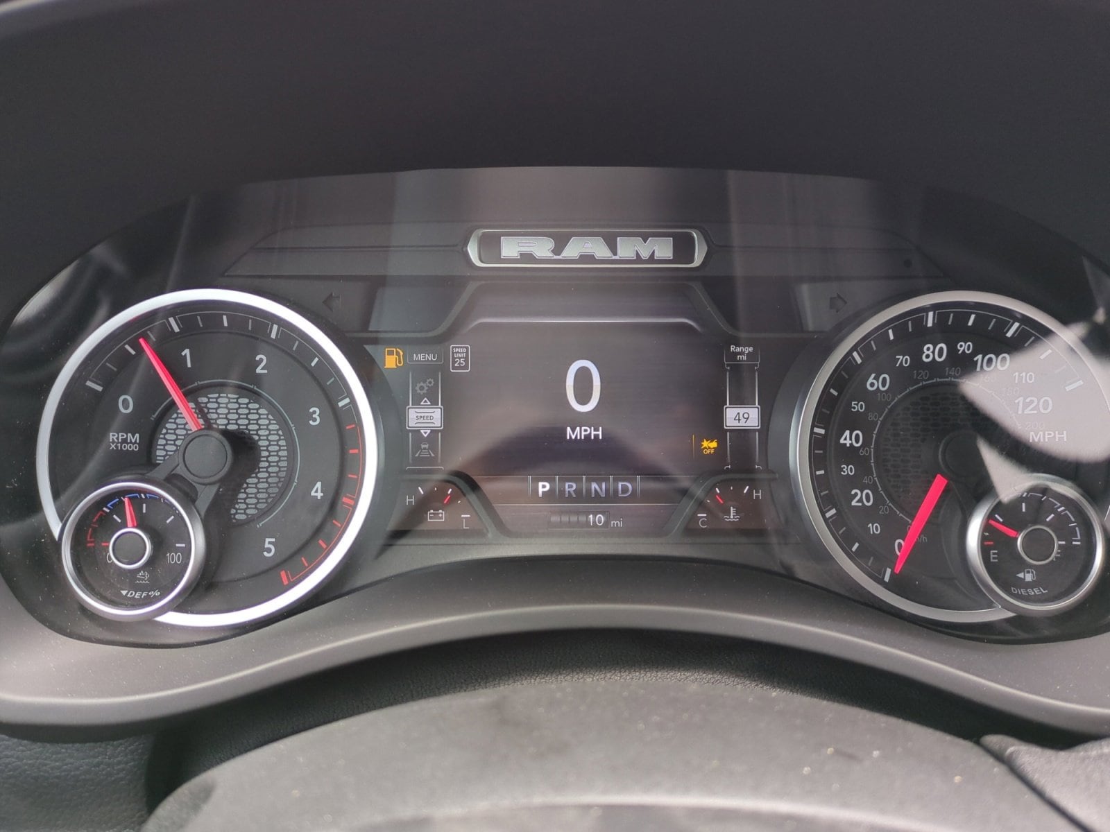 2025 RAM 2500 Tradesman - Photo 11