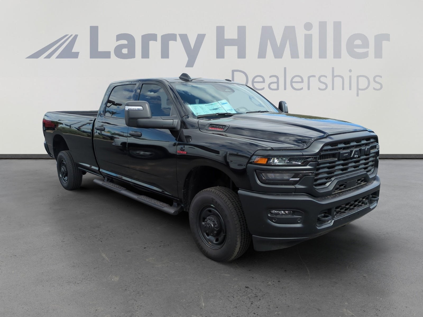 2025 RAM 2500 Tradesman - Photo 7