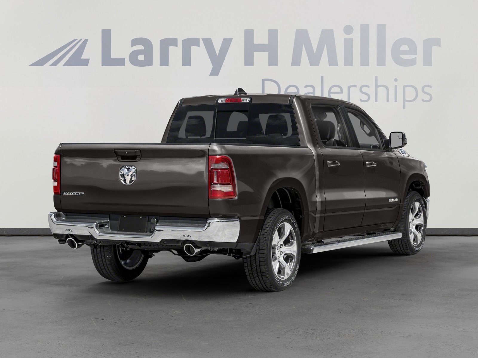 2023 Ram 1500 Laramie photo 2